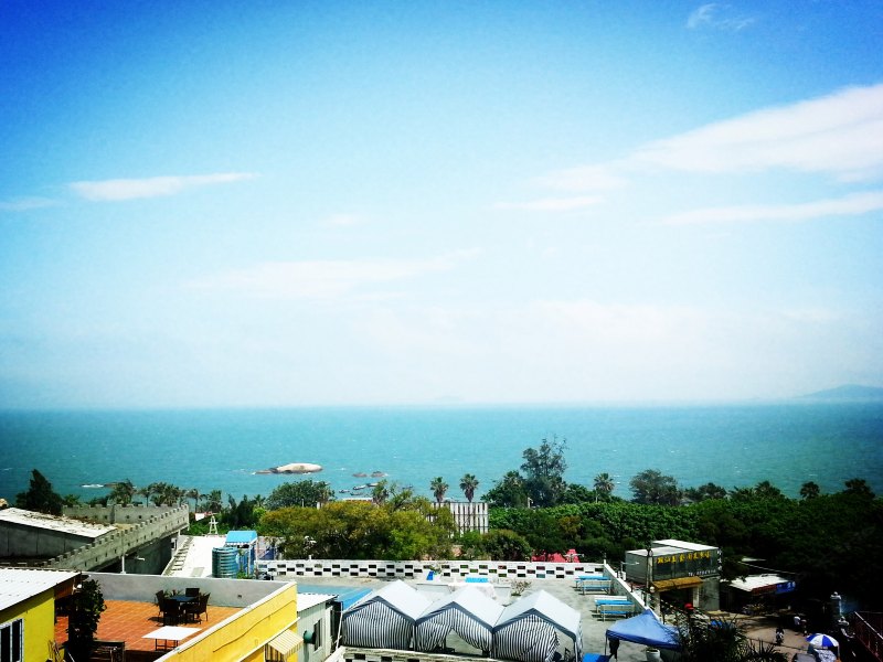 hotelPic