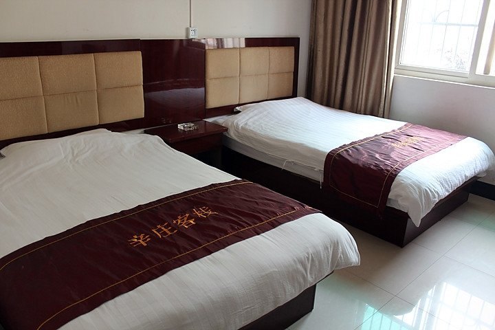 hotelPic