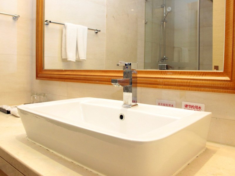 hotelPic