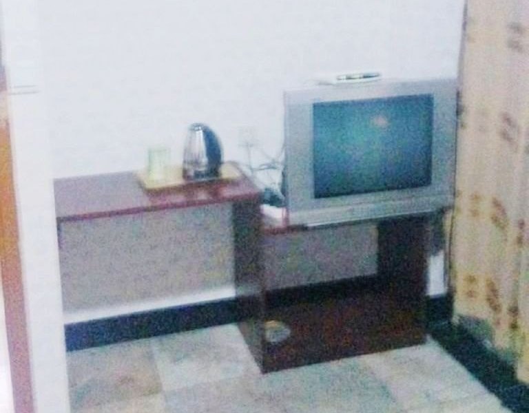 hotelPic