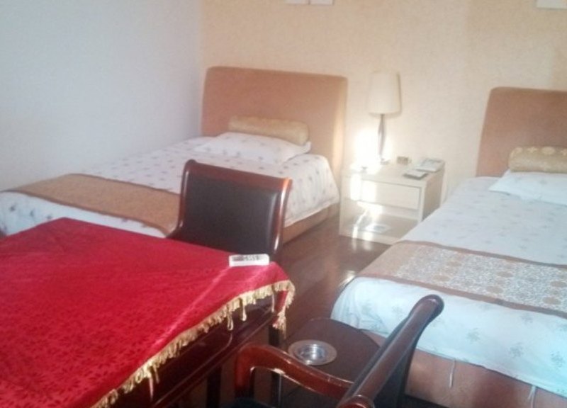 hotelPic