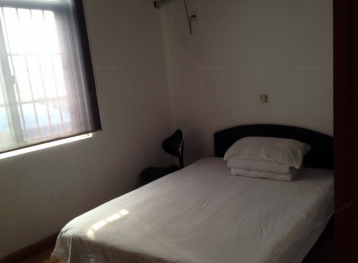 hotelPic