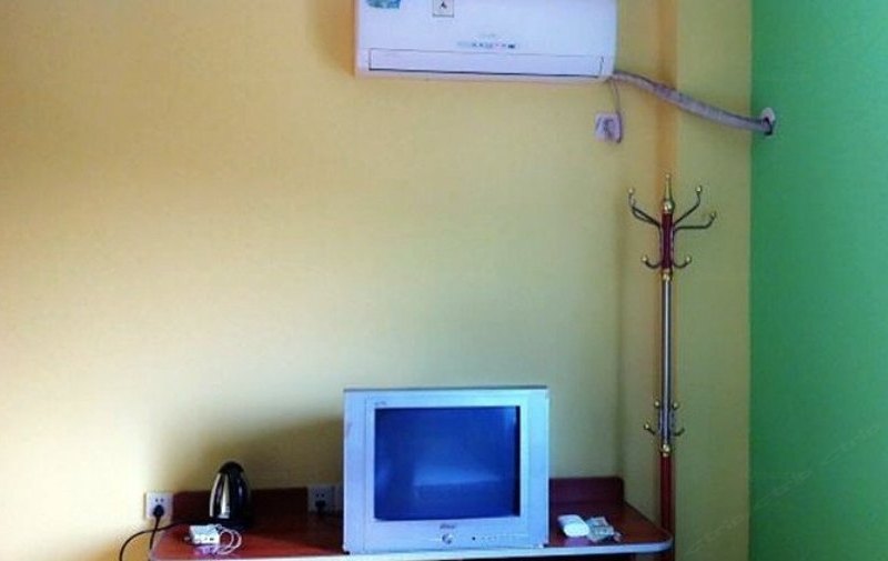 hotelPic