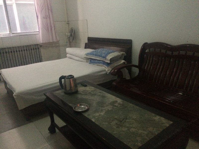 hotelPic