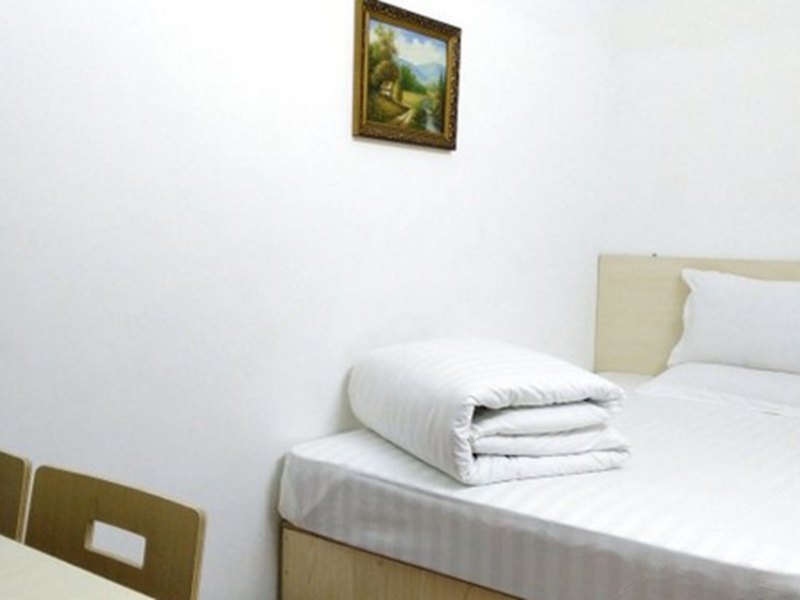 hotelPic