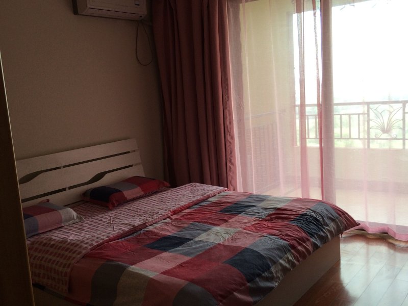 hotelPic