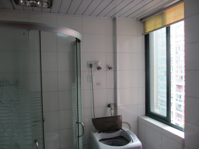 hotelPic