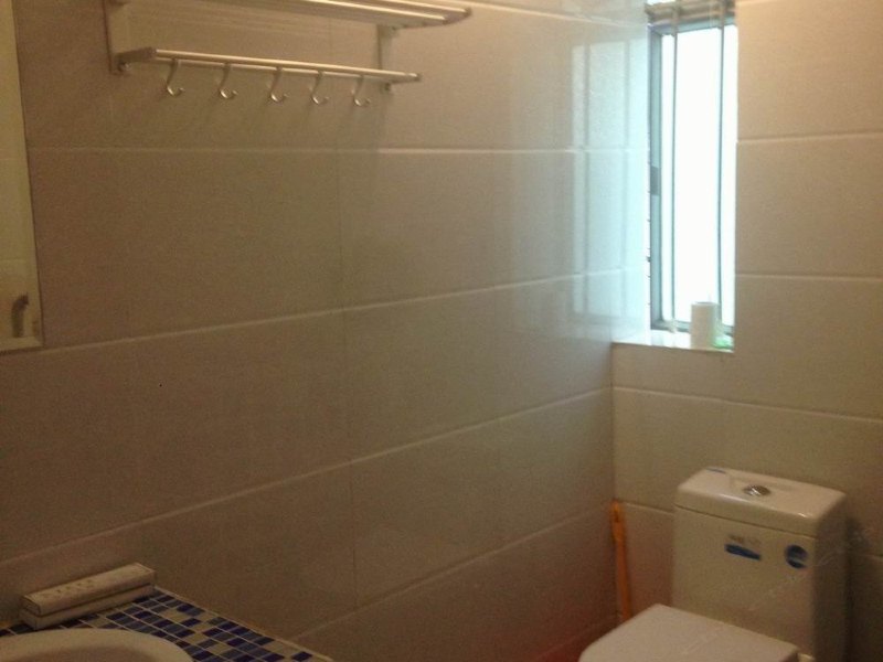 hotelPic