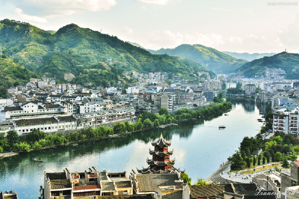 九月去贵州穿衣指南_九月去贵州当月天气_九