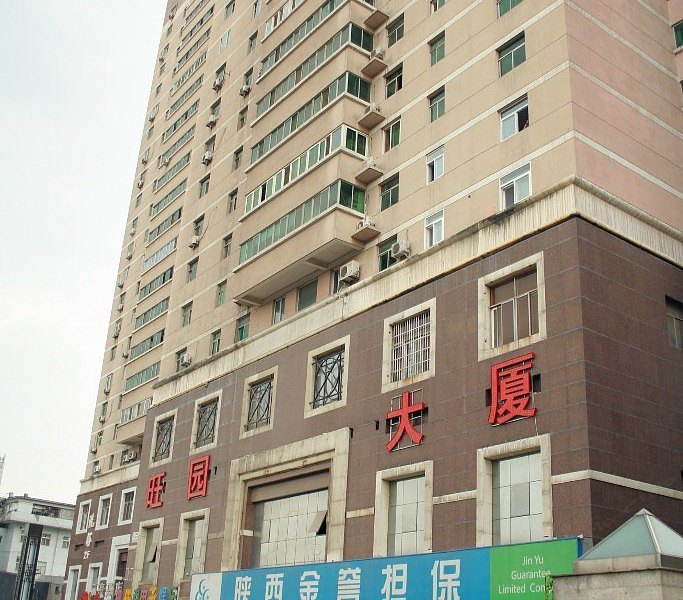 尚俭太空舱公寓（西安南门西店）