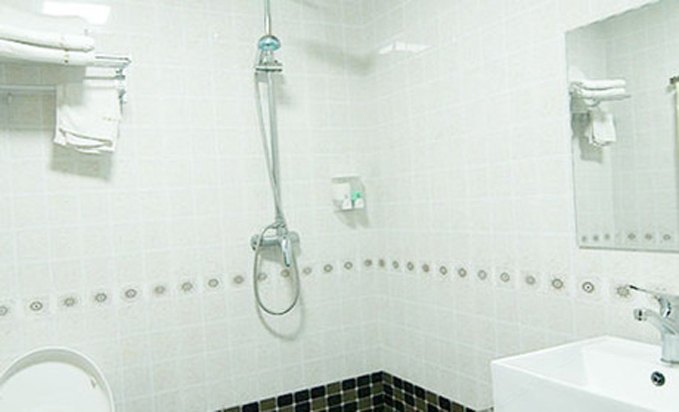 hotelPic