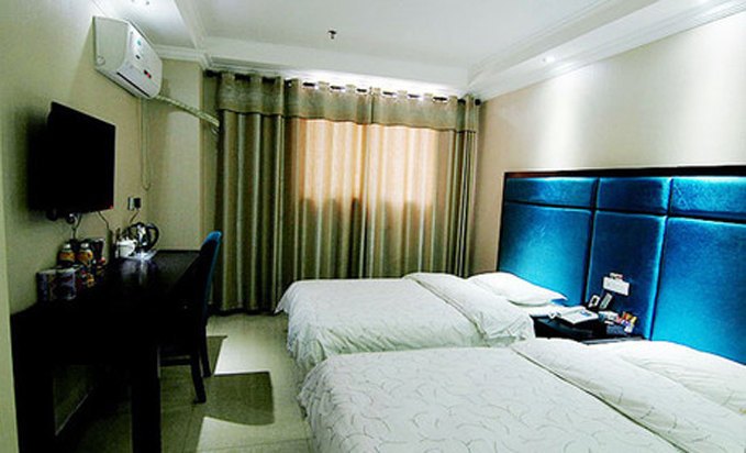 hotelPic