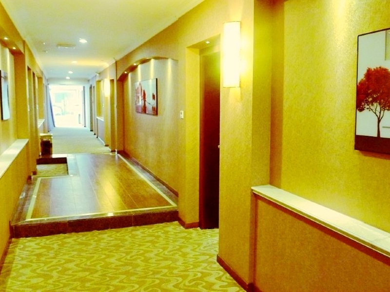 hotelPic