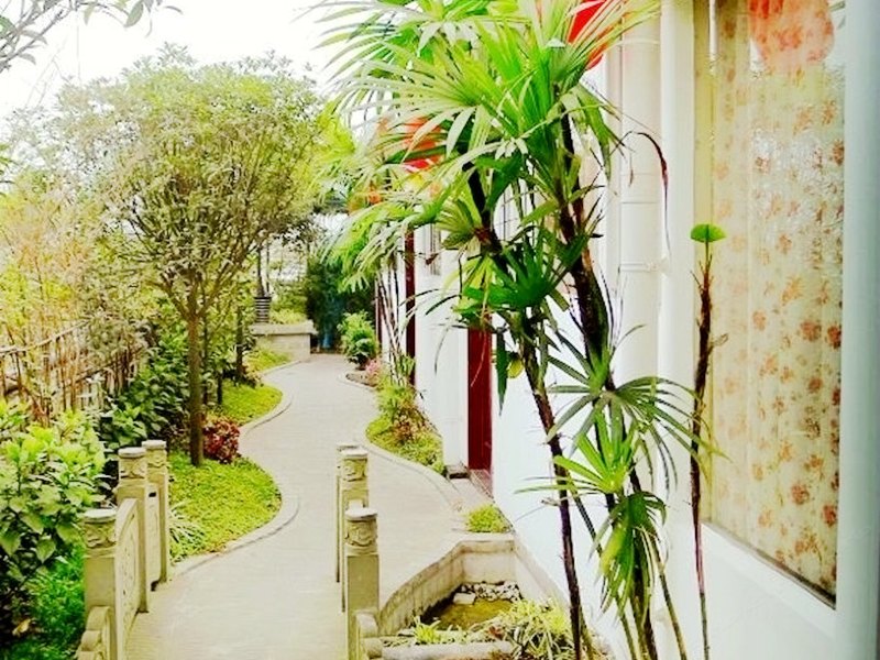 hotelPic