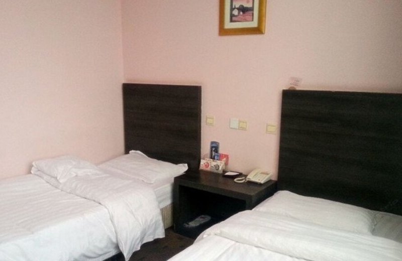 hotelPic