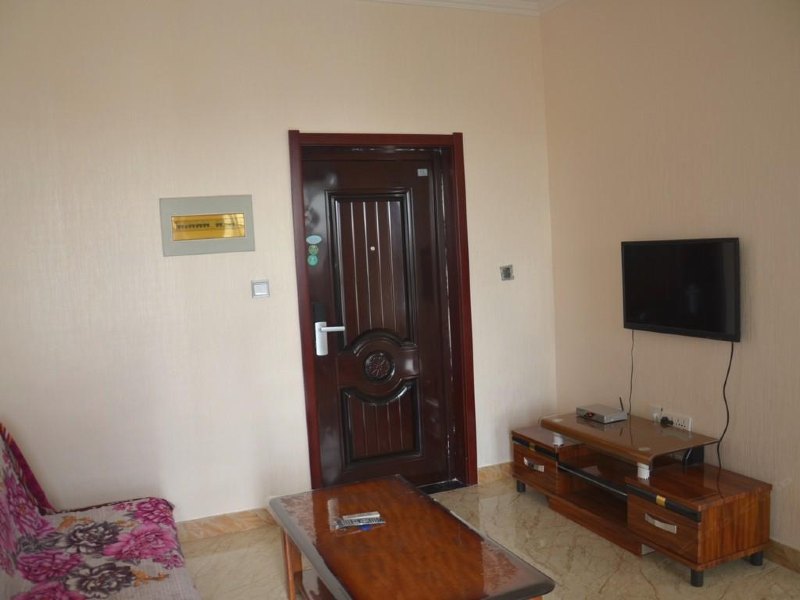 hotelPic