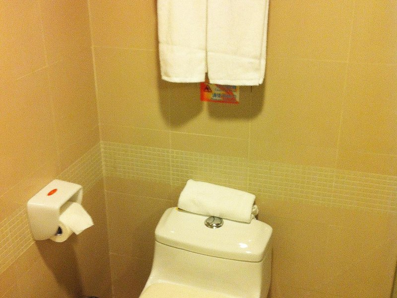 hotelPic