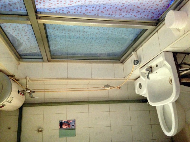 hotelPic