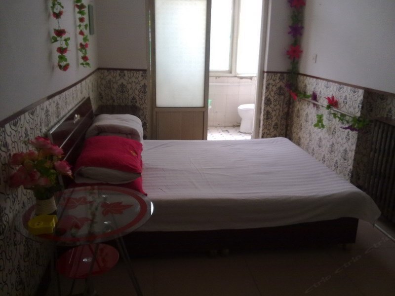 hotelPic