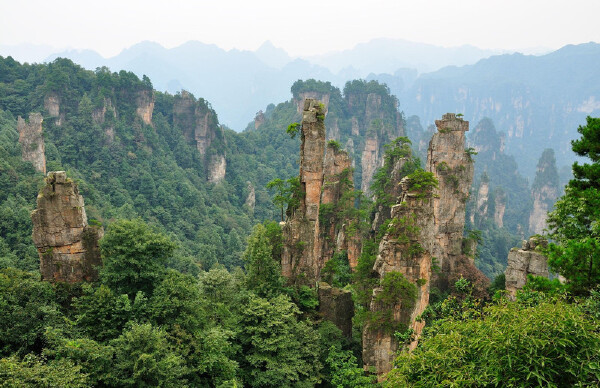 夏天去张家界穿衣指南_夏天去张家界当月天气