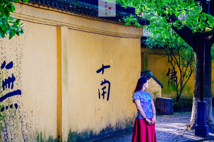 【首发】最美的诗篇,不及你面纱下的嫣然婉约