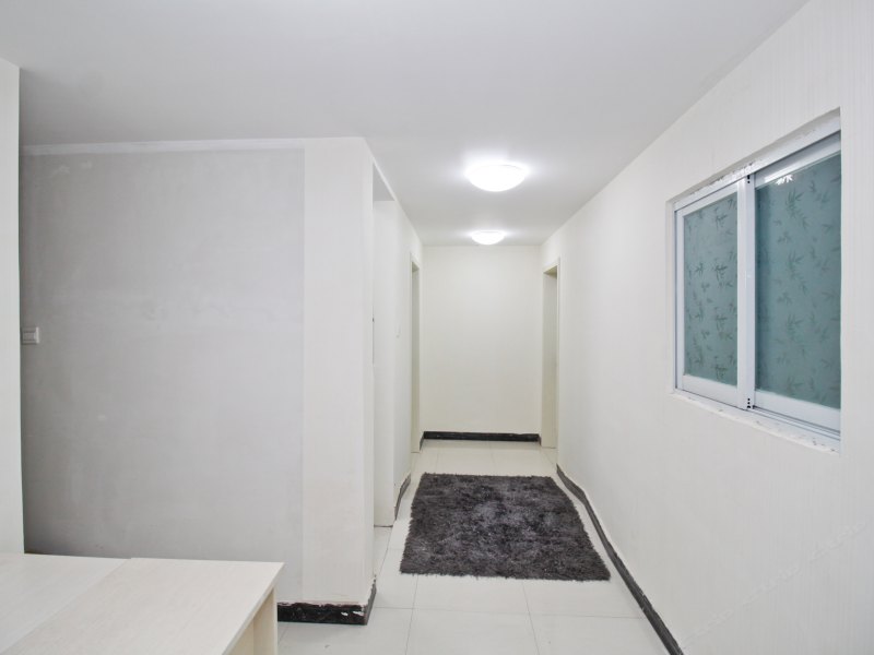 hotelPic