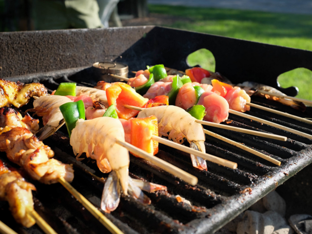 [国庆 避暑山庄-塞罕坝-乌兰布统双高5日游>特色烤全羊 私家营地bbq