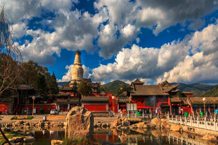 <五台山双汽1日游>酒店接/含素斋/五爷庙祈福/升级皇家禅院菩萨顶/升级饶塔转经塔院寺/升级龙泉寺饮圣水/全车消毒/专业导游带队贵宾祈福之旅