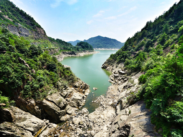  天台-琼台仙谷-南黄古道2日游>特选入住维多利亚酒店