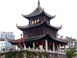 貴州游花多少錢(qián)_貴州旅游花多少錢(qián)_貴州2人旅游需要多少錢(qián)