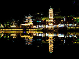 湖南張家界半自由行_湖南張家界旅游費用_湖南張家界跟團游與自由行