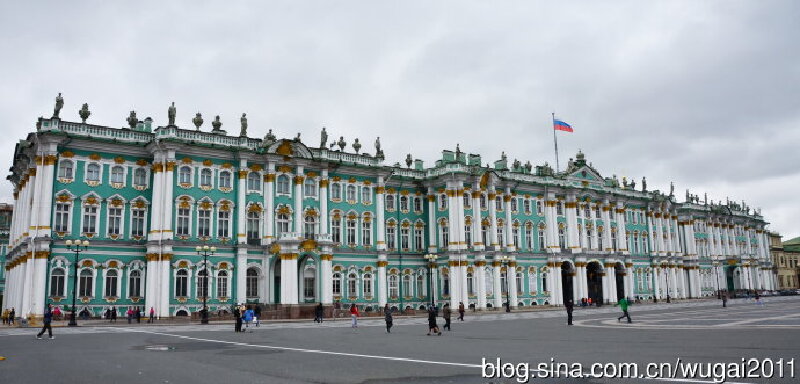 赶赴冬宫广场 -- 俄罗斯见闻(9)