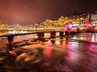 旅行團(tuán)湖南張家界游_暑假湖南張家界游價(jià)格_8月湖南張家界旅游