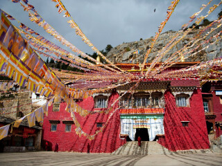 四川稻城亞丁游花多少錢_四川稻城亞丁旅游價(jià)格多少跟團(tuán)_去四川稻城亞丁旅游多少錢