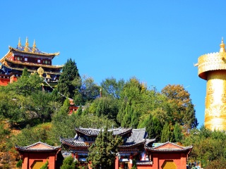 云南香格里拉旅游價格_云南香格里拉高端品質(zhì)旅游團(tuán)_云南香格里拉旅游跟團(tuán)需多少錢