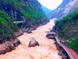 云南香格里拉旅游價格_云南香格里拉高端品質(zhì)旅游團(tuán)_云南香格里拉旅游跟團(tuán)需多少錢