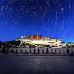 布达拉宫的星空