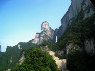 湖南張家界游跟團多少錢2021_湖南張家界特價旅游團報價_湖南張家界最適合旅游的季節(jié)