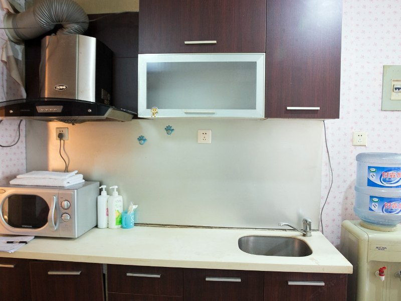 hotelPic