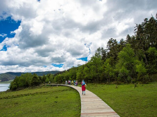 云南香格里拉報(bào)團(tuán)多少錢_云南香格里拉旅游一次多少錢_香港旅游團(tuán)云南香格里拉