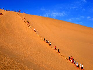 甘肅敦煌旅游價(jià)格_現(xiàn)在到甘肅敦煌旅游多少錢_甘肅敦煌最適合旅游的季節(jié)