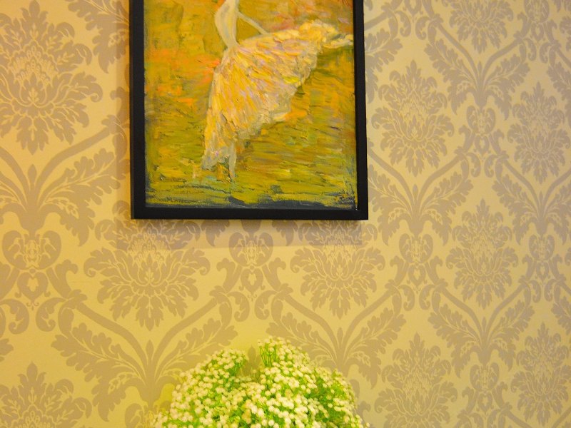 hotelPic