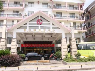 張家界天門山玻璃棧道2人旅游需要多少錢_張家界天門山玻璃棧道游 旅行團_旅游團張家界天門山玻璃棧道
