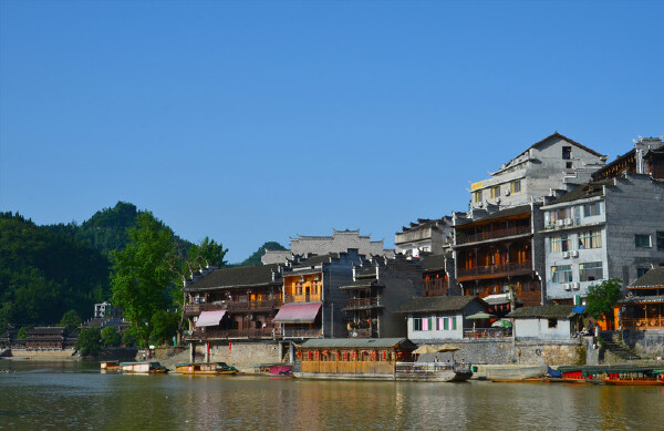 冬天去潼南穿衣指南_冬天去潼南穿什么衣服_