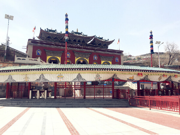 冬天去西宁穿衣指南_冬天去西宁穿什么衣服_