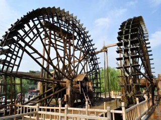 青海湖游組團(tuán)_青海湖旅游價(jià)格多少_青海湖跟團(tuán)游與自由行