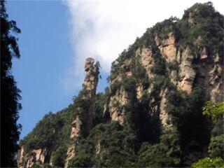 報(bào)團(tuán)去湖南張家界多少錢_湖南張家界跟團(tuán)還是自由行_以往國慶湖南張家界游價(jià)格