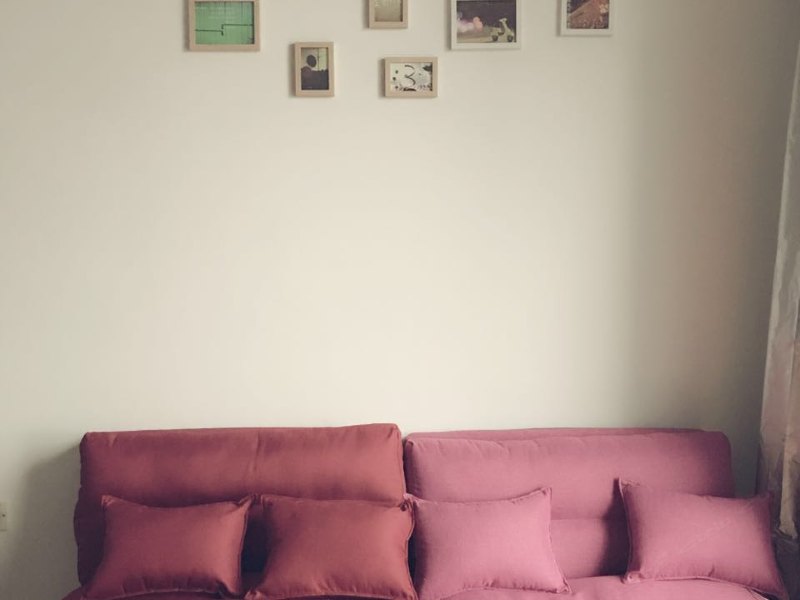 hotelPic