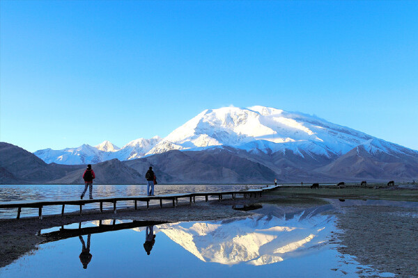 端午节去新疆穿衣指南_端午节去新疆当月天气