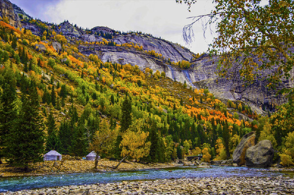 端午节去新疆穿衣指南_端午节去新疆当月天气